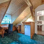 Zlaty Orel Otel
