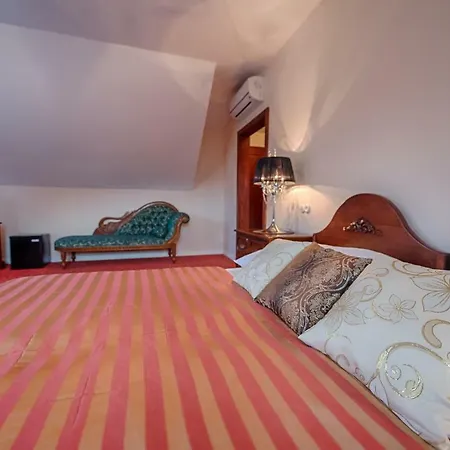 Zlaty Orel Szálloda 4*