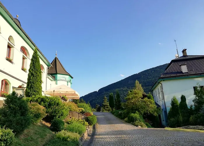 Zlaty Orel Hotell